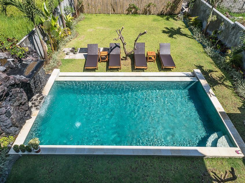 Koming Guest House Canggu Екстериор снимка