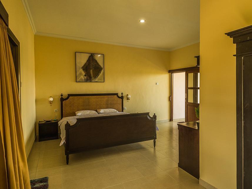 Koming Guest House Canggu Екстериор снимка