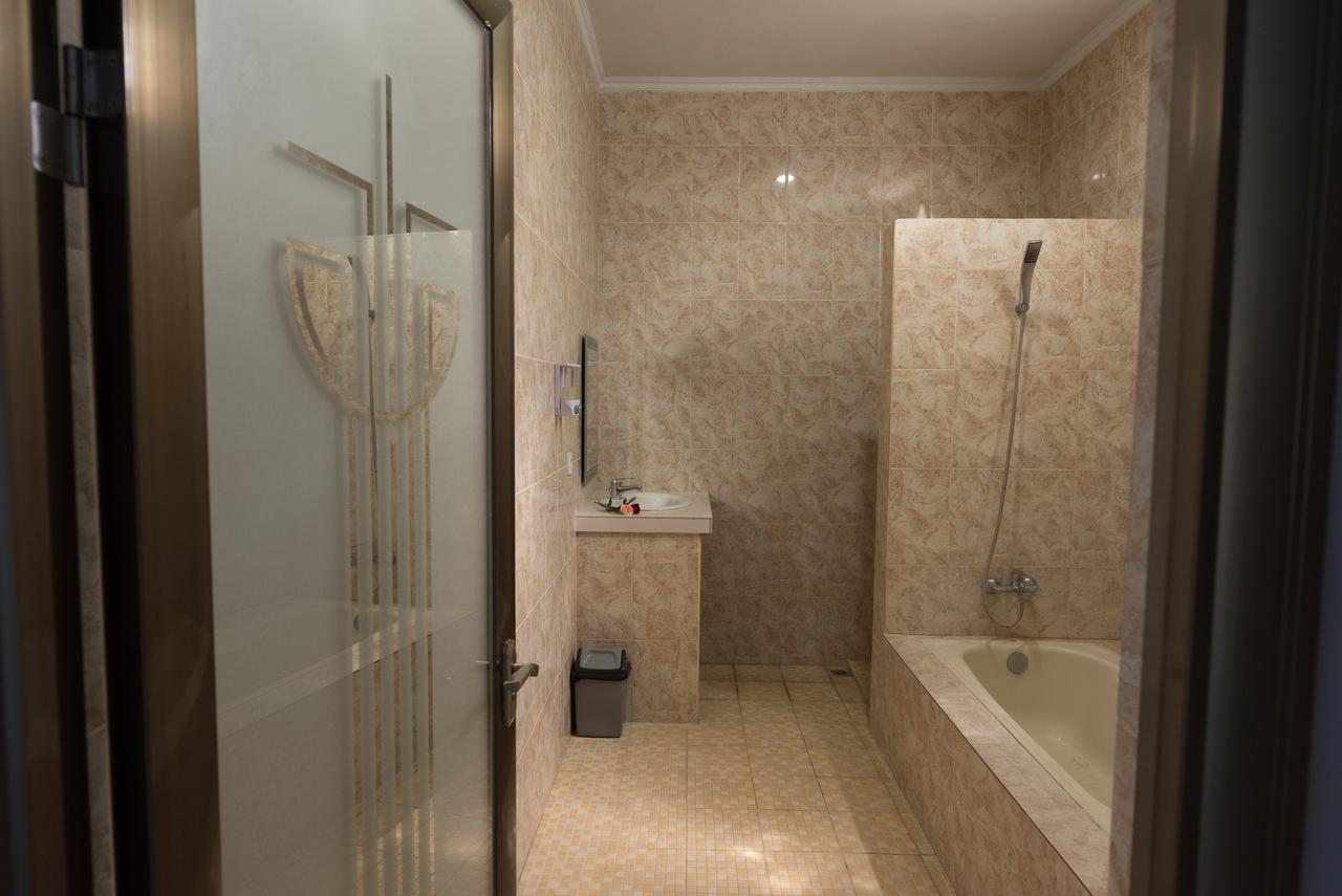 Koming Guest House Canggu Екстериор снимка