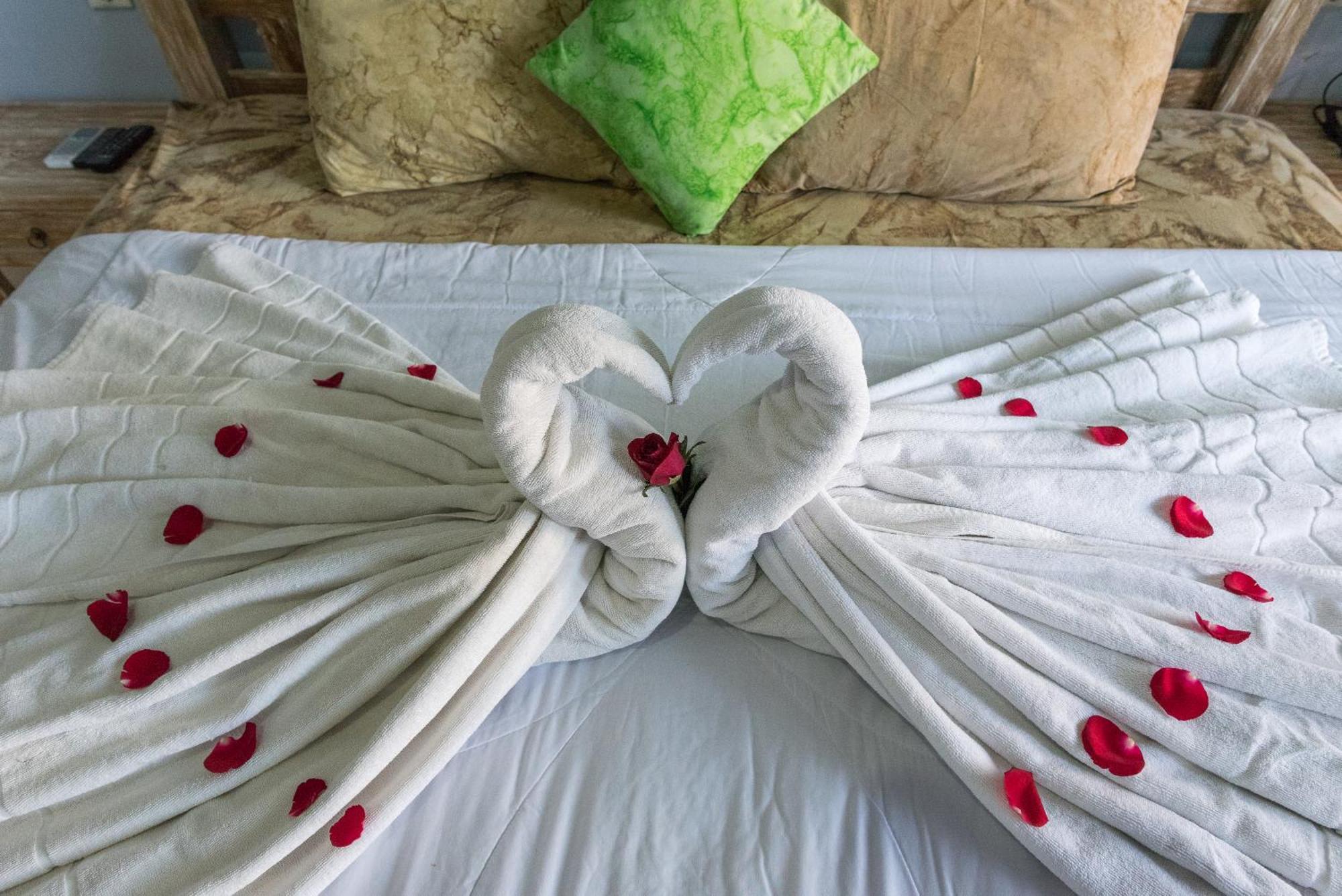Koming Guest House Canggu Екстериор снимка