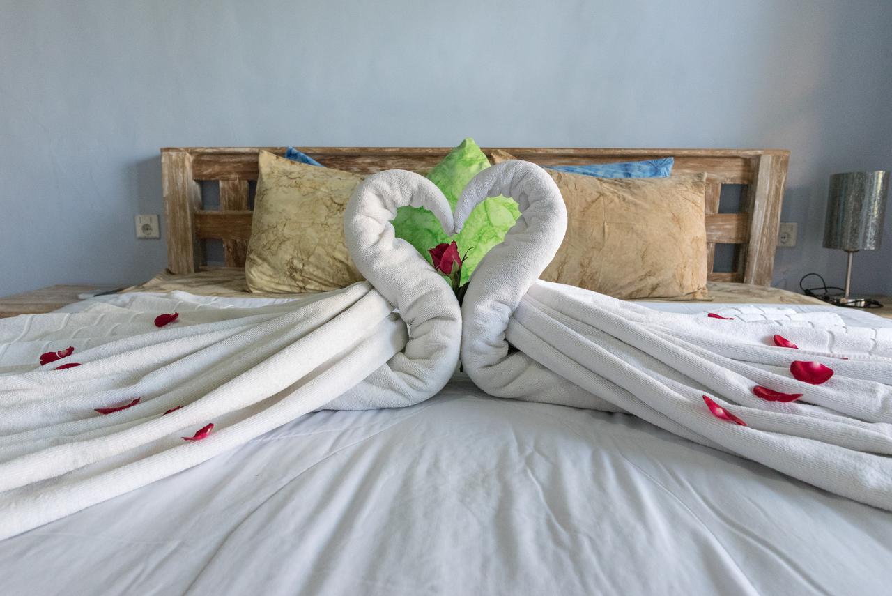 Koming Guest House Canggu Екстериор снимка