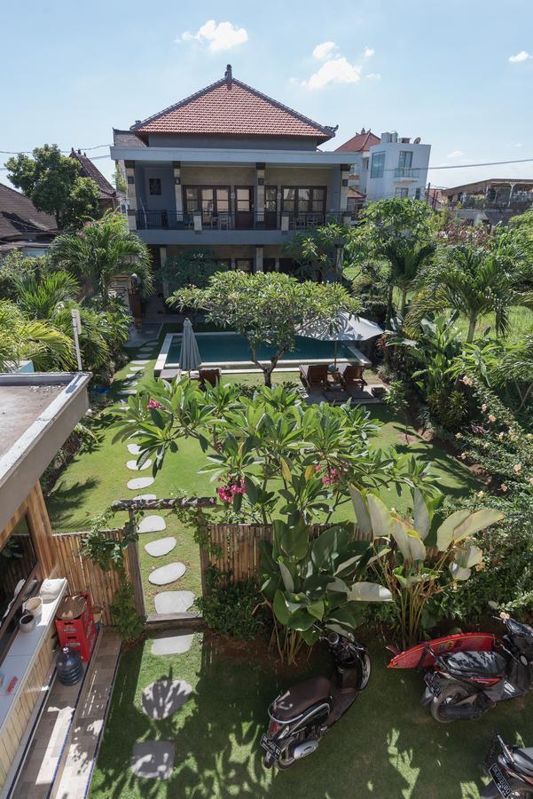 Koming Guest House Canggu Екстериор снимка