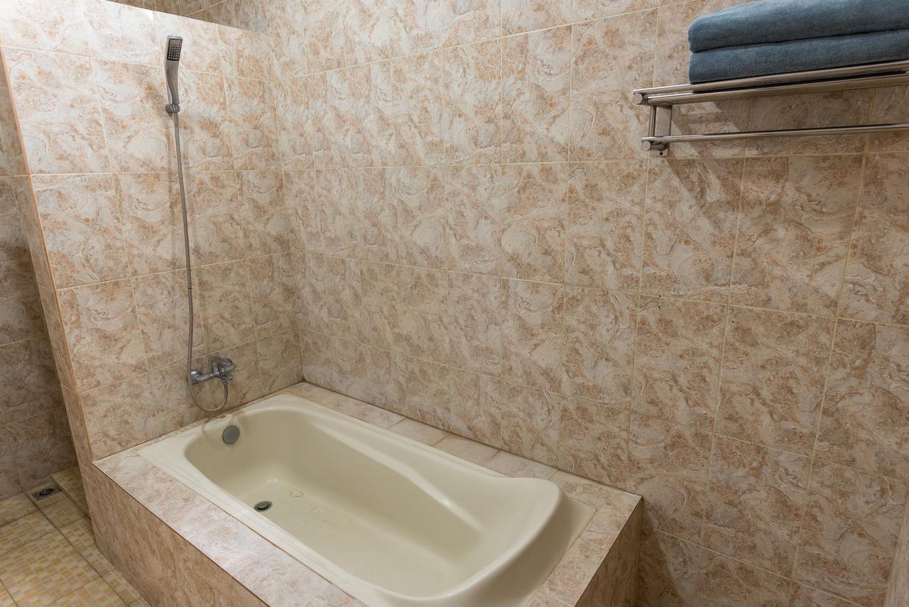 Koming Guest House Canggu Екстериор снимка